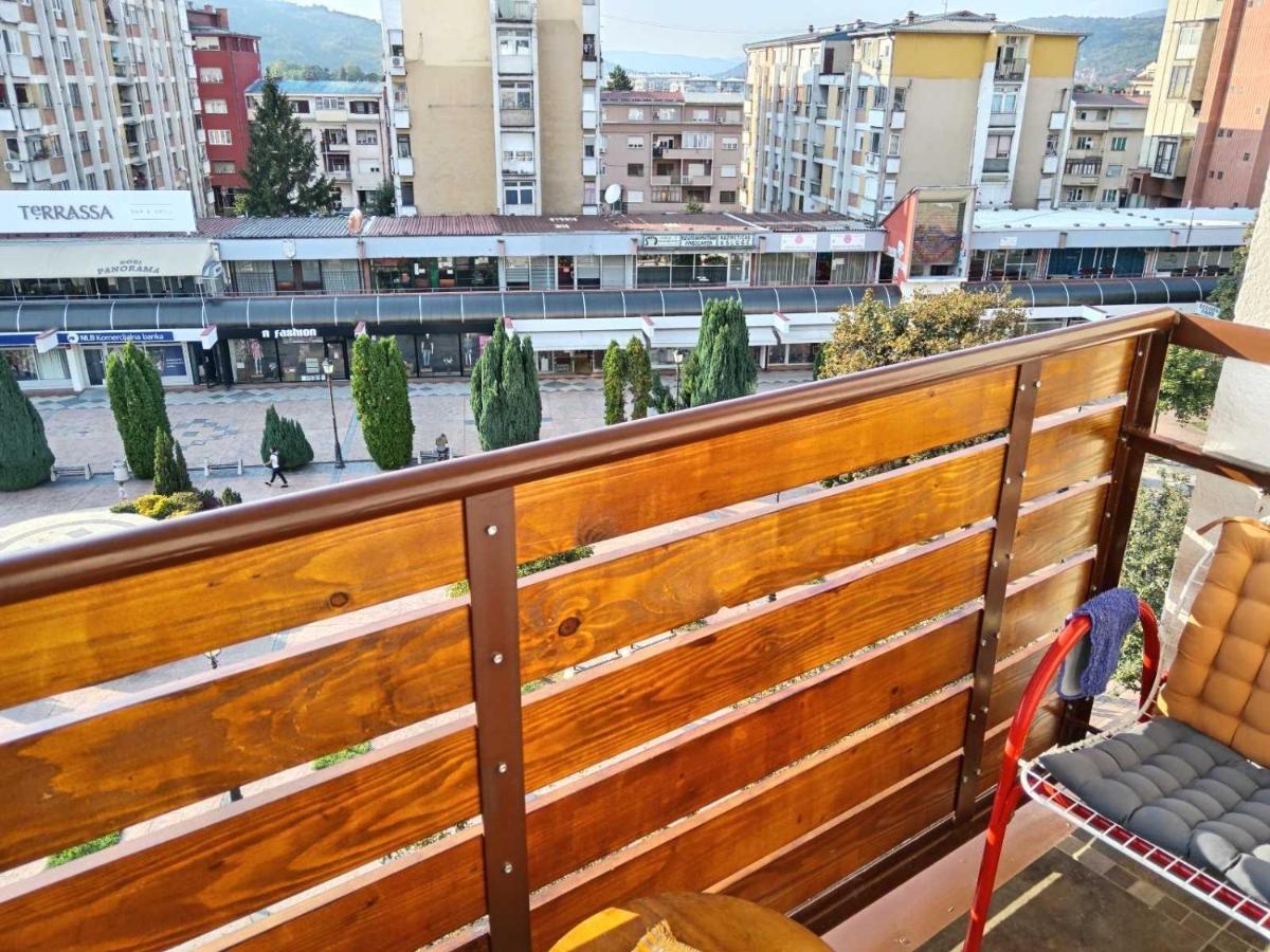 Red Square Apartment Pirot Eksteriør bilde