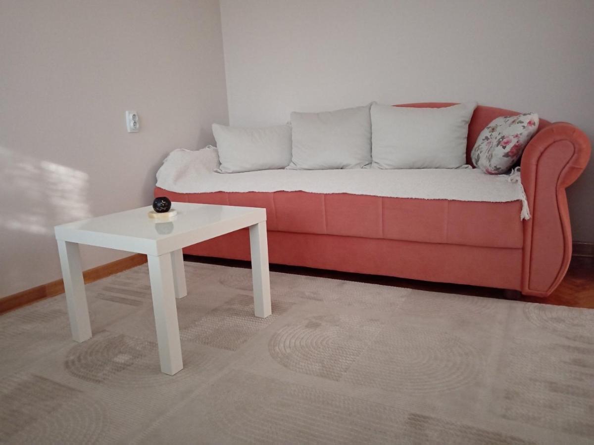 Red Square Apartment Pirot Eksteriør bilde