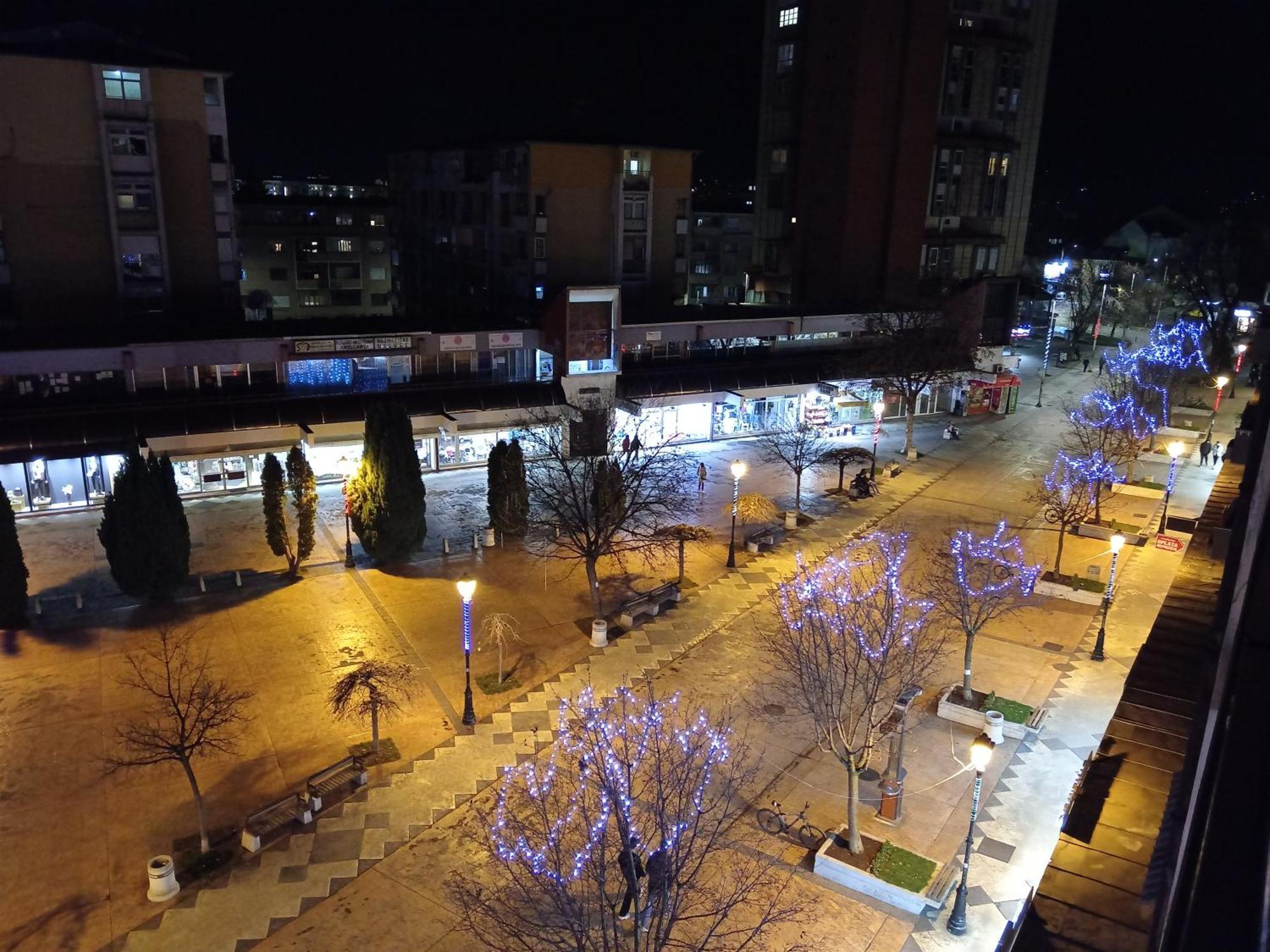 Red Square Apartment Pirot Eksteriør bilde