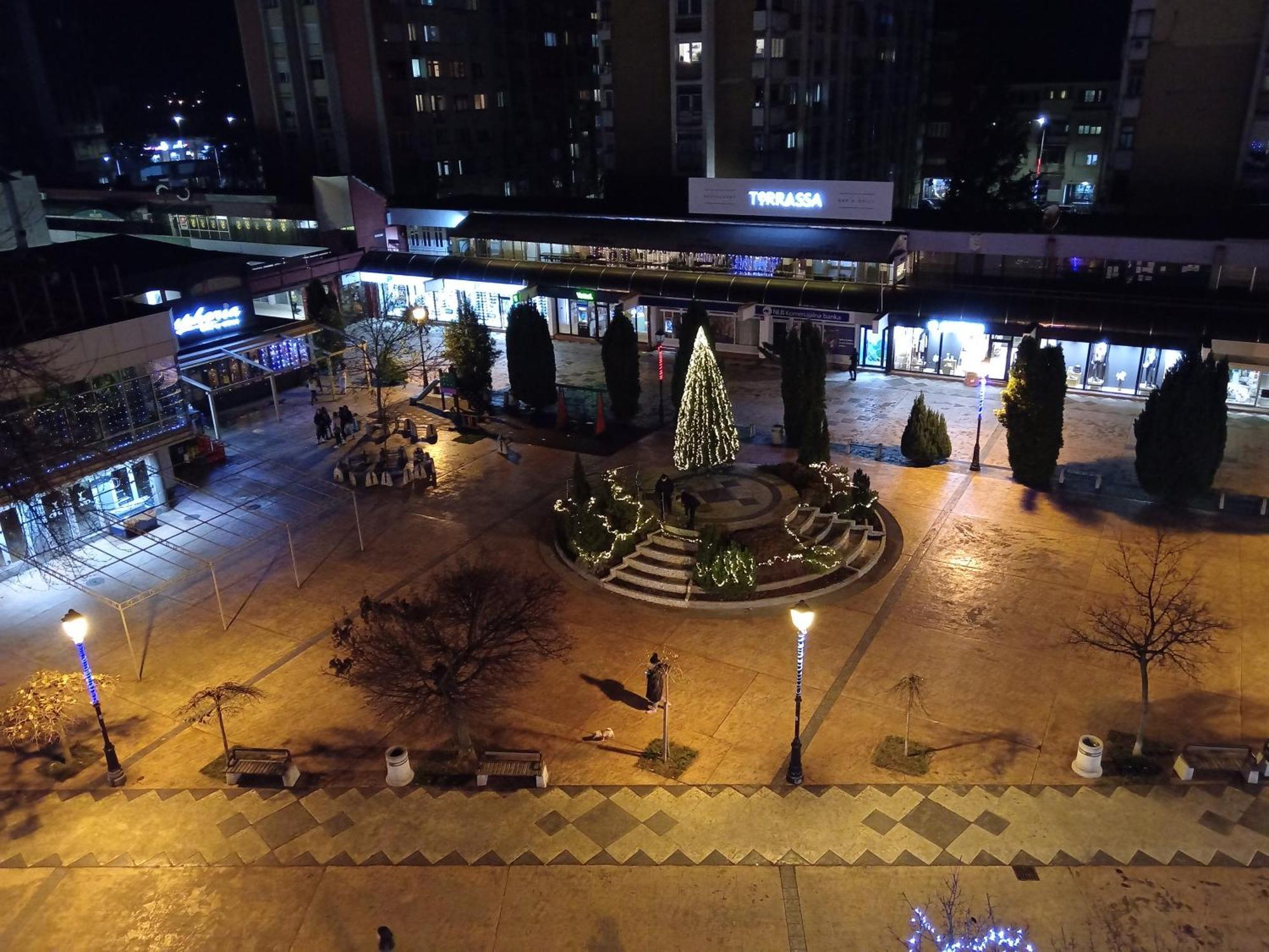 Red Square Apartment Pirot Eksteriør bilde